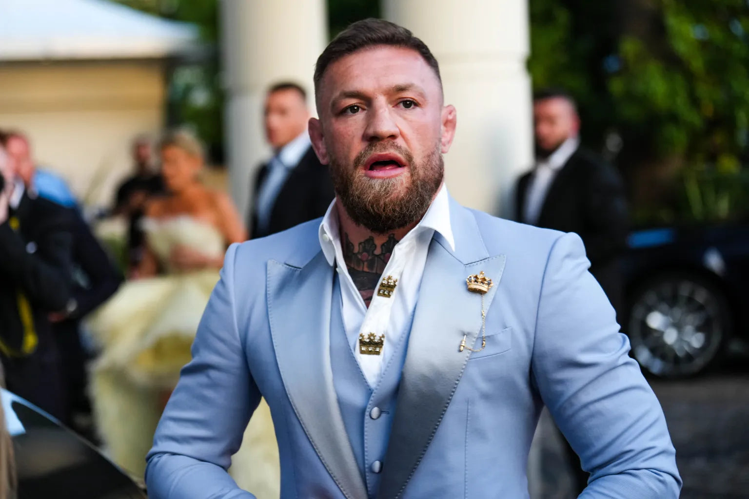 Conor-Mcgregor-Light-Blue-Suit
