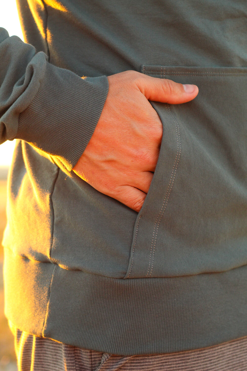 Tailgate Sweatshirt And Hoodie