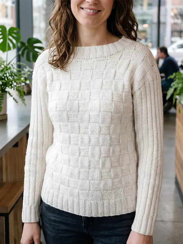 Women's White Knit Sweater Pullover With Ribbed Sleeves